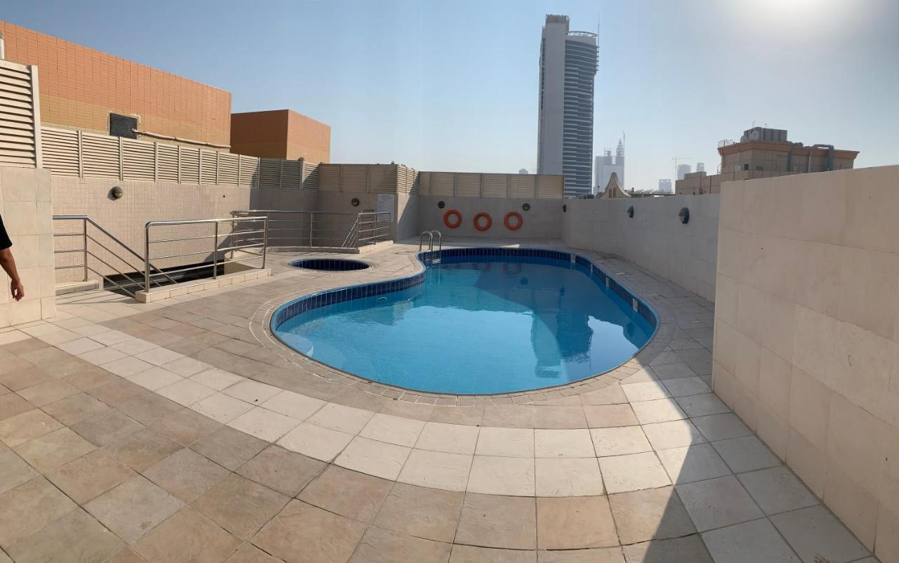 Auberge de jeunesse Female Only-Anaruby Backpackers- Metro Station Mashreq à Dubaï Extérieur photo